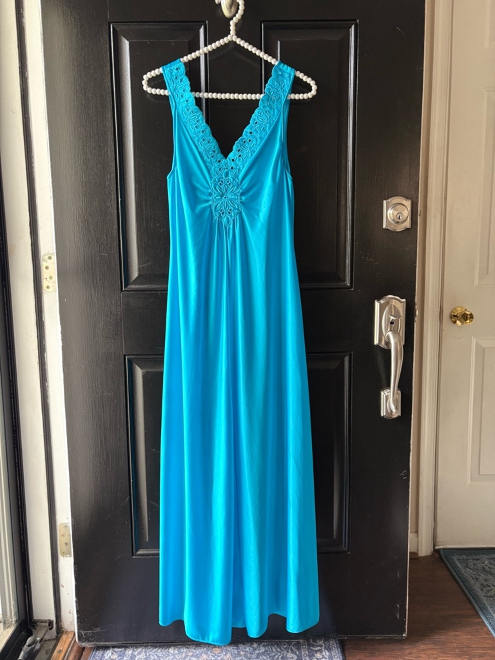 VTG Vanity Fair Blue Nylon Embroidered Lace Bodice Nightgown Size S - Picture 8 of 14